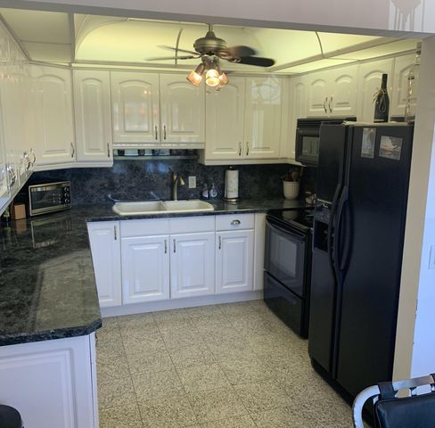 146 Somerset H 146, West Palm Beach, FL 33417