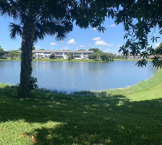 146 Somerset H 146, West Palm Beach, FL 33417