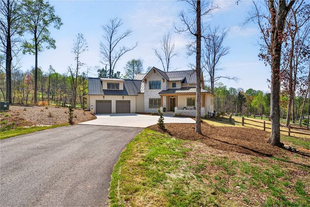 102 Waterfall Overlook Way, Easley, SC 29640