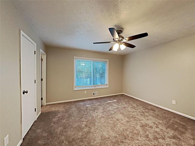 322 Hardwood Lane, Lawrenceville, GA 30044