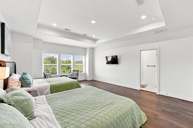 2618 Mcllhenny Street, Houston, TX 77004