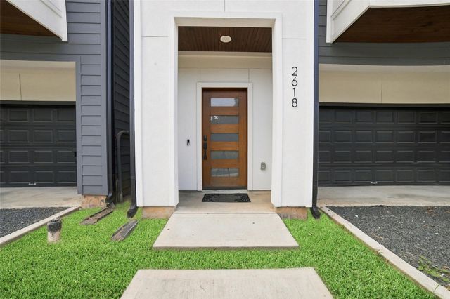 2618 Mcllhenny Street, Houston, TX 77004