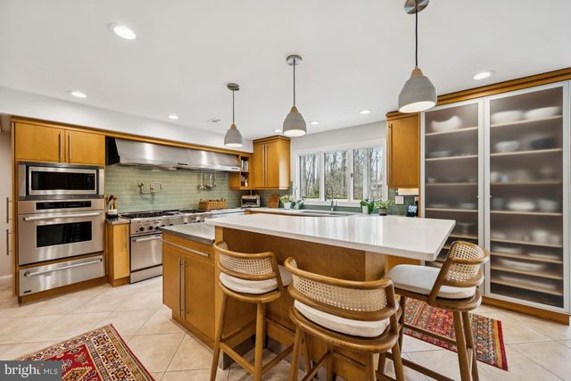 17 MANNING LN, Cherry Hill, NJ 08003