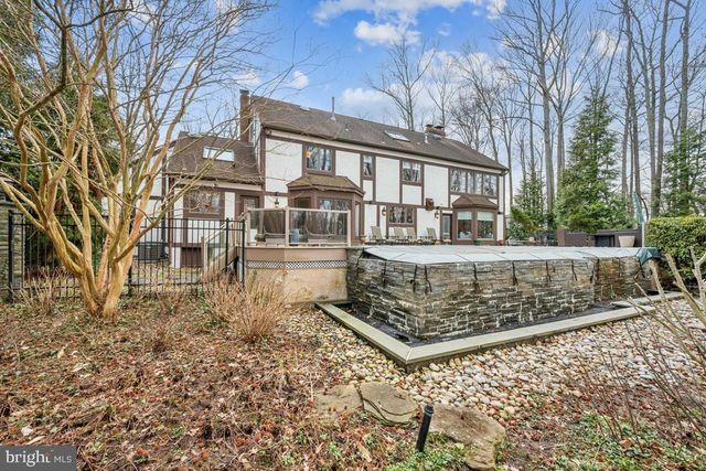 17 MANNING LN, Cherry Hill, NJ 08003