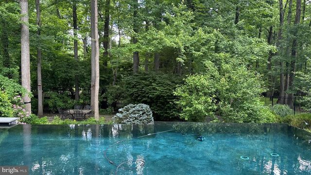 17 MANNING LN, Cherry Hill, NJ 08003