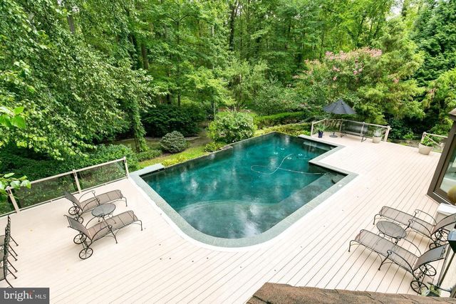 17 MANNING LN, Cherry Hill, NJ 08003