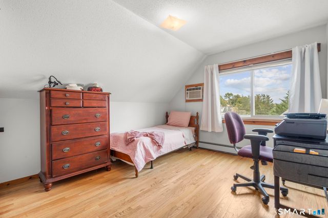 172 Andrew Avenue, Naugatuck, CT 06770