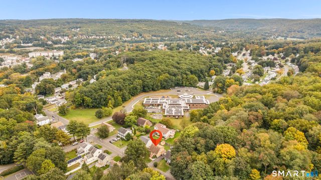 172 Andrew Avenue, Naugatuck, CT 06770