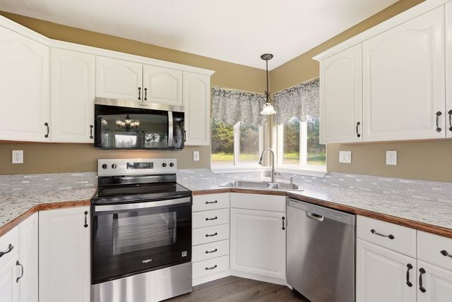 10609 S Degray Ln, Spokane, WA 99224
