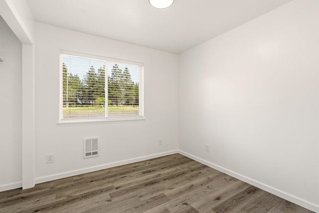 10609 S Degray Ln, Spokane, WA 99224