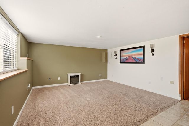 10609 S Degray Ln, Spokane, WA 99224