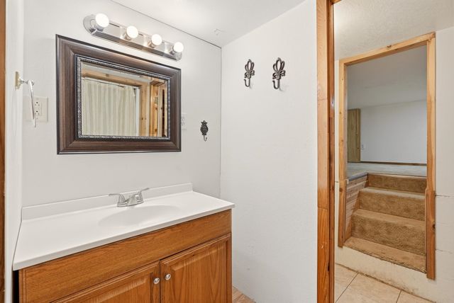 10609 S Degray Ln, Spokane, WA 99224