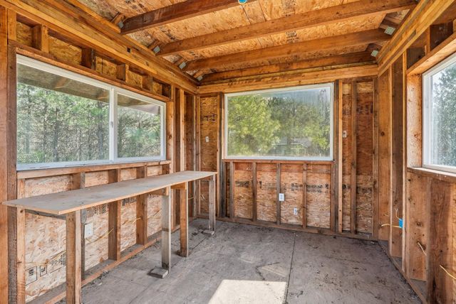 10609 S Degray Ln, Spokane, WA 99224
