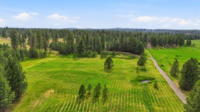 10609 S Degray Ln, Spokane, WA 99224
