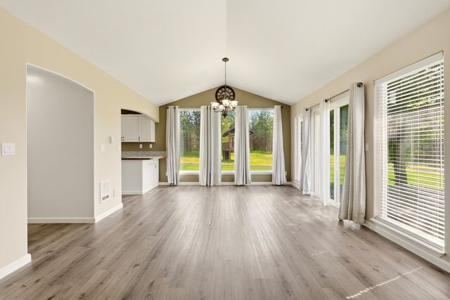 10609 S Degray Ln, Spokane, WA 99224