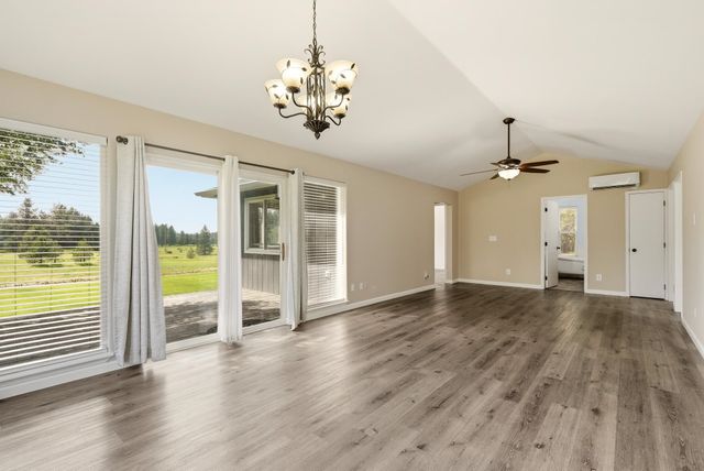 10609 S Degray Ln, Spokane, WA 99224