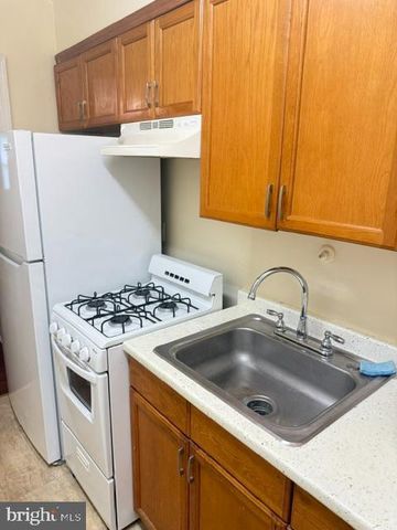3014 MASSACHUSETTS AVE SE, Washington, DC 20019