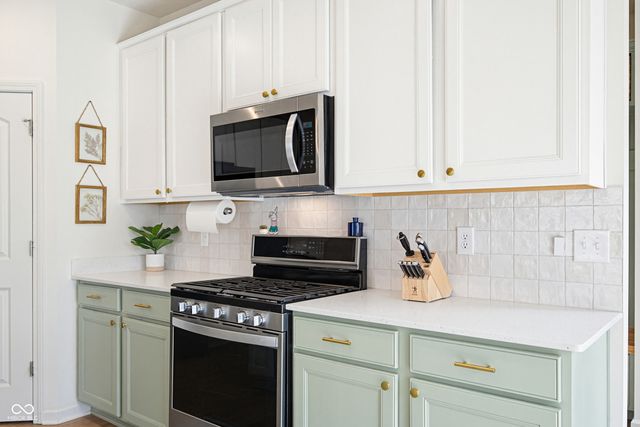 7325 Firestone Road, Whitestown, IN 46075
