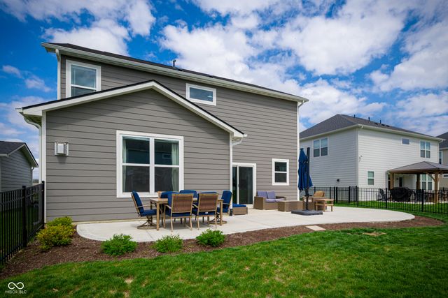 7325 Firestone Road, Whitestown, IN 46075