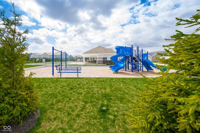 7325 Firestone Road, Whitestown, IN 46075