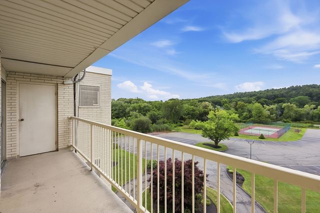 300 Park Terrace Drive 358, Stoneham, MA 02180