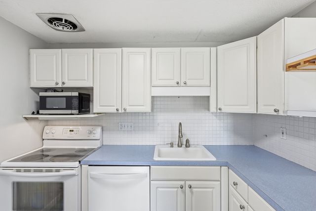 300 Park Terrace Drive 358, Stoneham, MA 02180