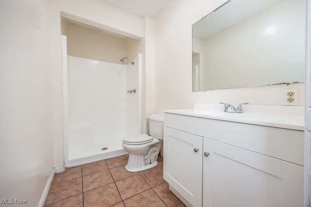 240 Woodland Acres Road, Marietta, OH 45750