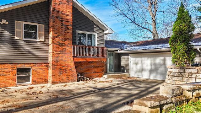 240 Woodland Acres Road, Marietta, OH 45750