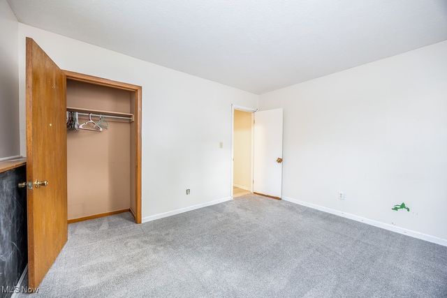 240 Woodland Acres Road, Marietta, OH 45750