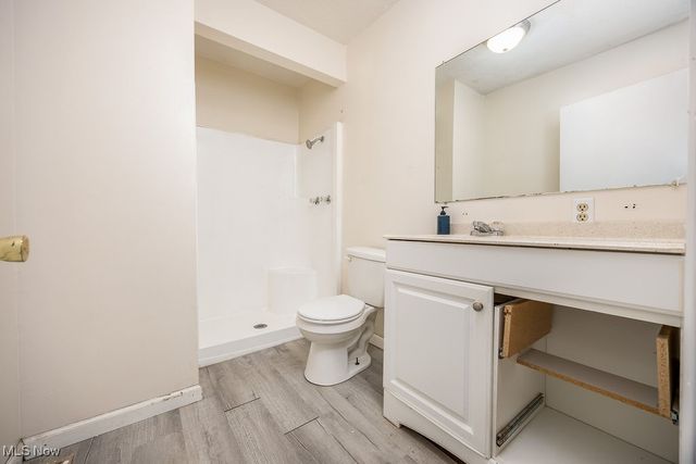 240 Woodland Acres Road, Marietta, OH 45750