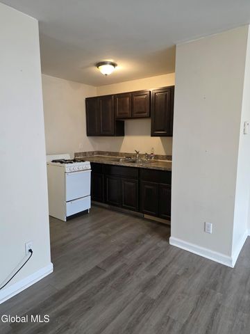 464-466 Washington Avenue, Albany, NY 12203