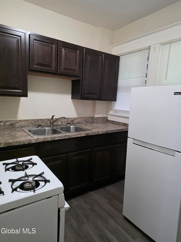 464-466 Washington Avenue, Albany, NY 12203