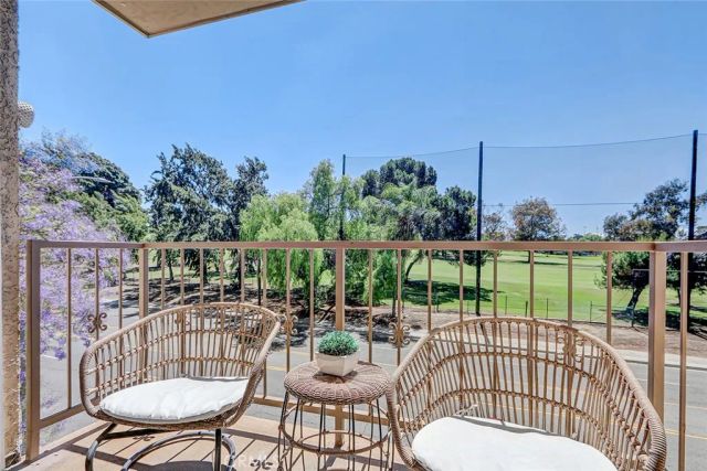 4701 E Anaheim 304, Long Beach, CA 90804