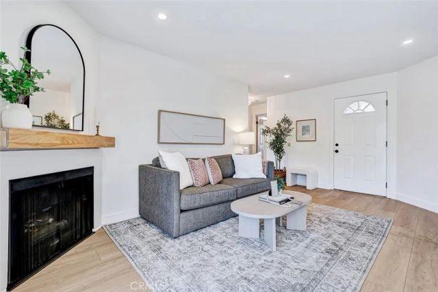 4701 E Anaheim 304, Long Beach, CA 90804