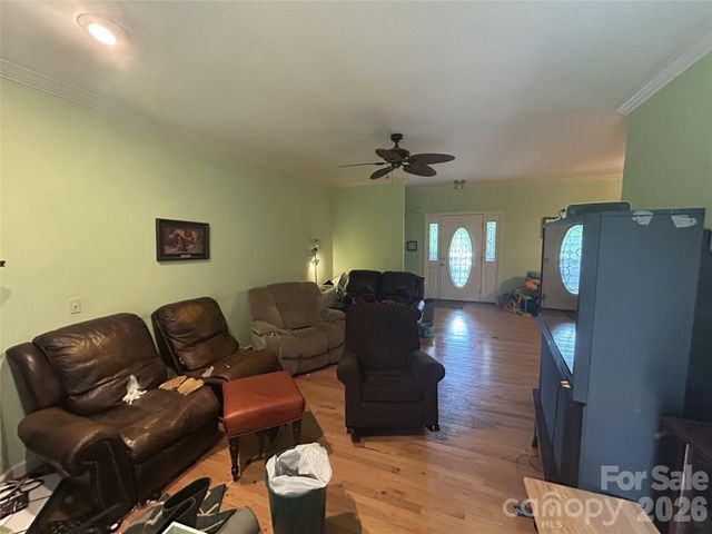 34 England Valley Road, Weaverville, NC 28787