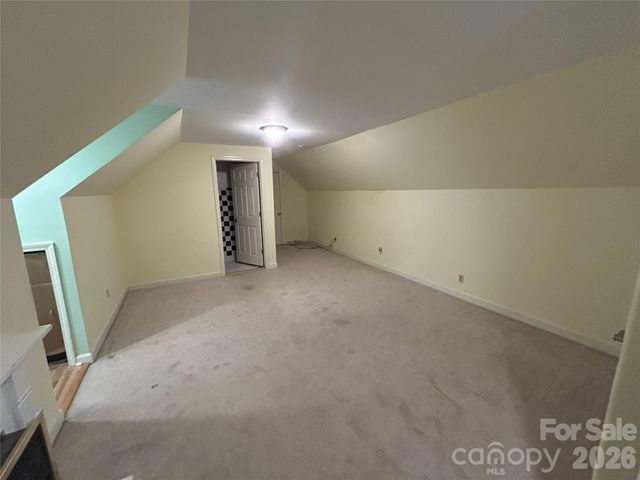 34 England Valley Road, Weaverville, NC 28787