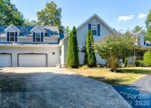 34 England Valley Road, Weaverville, NC 28787