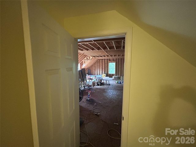 34 England Valley Road, Weaverville, NC 28787