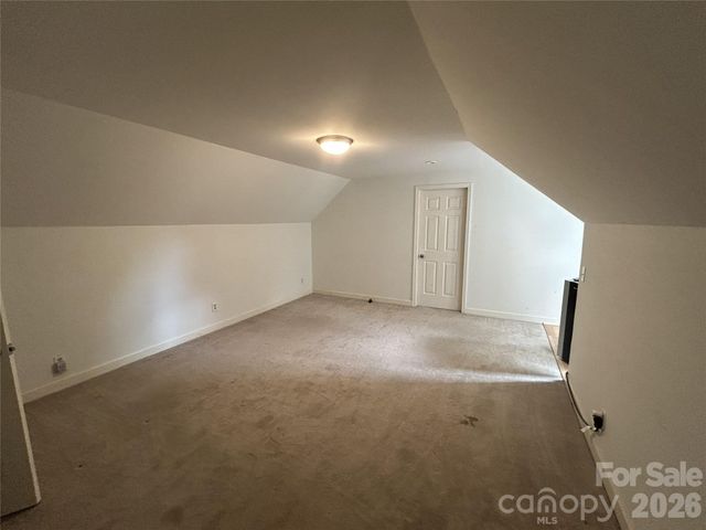 34 England Valley Road, Weaverville, NC 28787