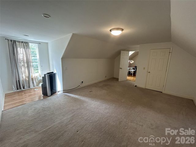 34 England Valley Road, Weaverville, NC 28787