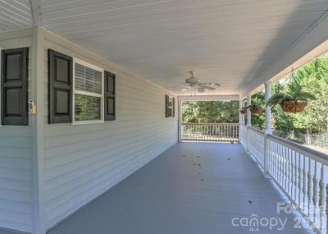 34 England Valley Road, Weaverville, NC 28787