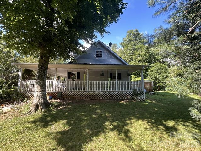 34 England Valley Road, Weaverville, NC 28787
