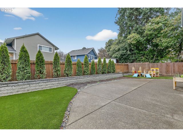 13140 Sw MADISON Ct, Beaverton, OR 97008