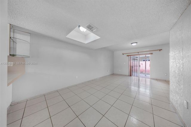 515 W 68th St 3, Hialeah, FL 33014