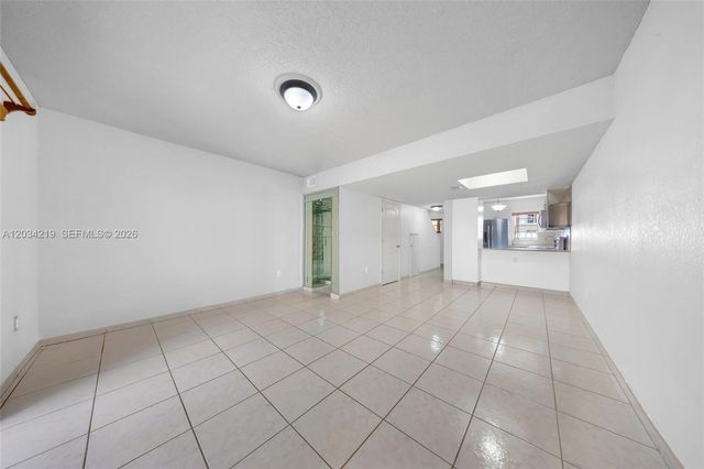 515 W 68th St 3, Hialeah, FL 33014