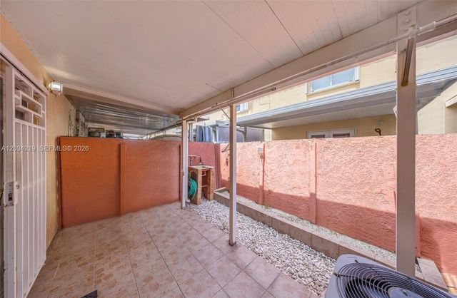 515 W 68th St 3, Hialeah, FL 33014