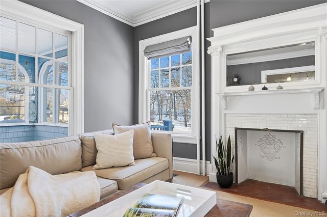 10 Circle Avenue, Larchmont, NY 10538