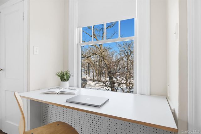 10 Circle Avenue, Larchmont, NY 10538