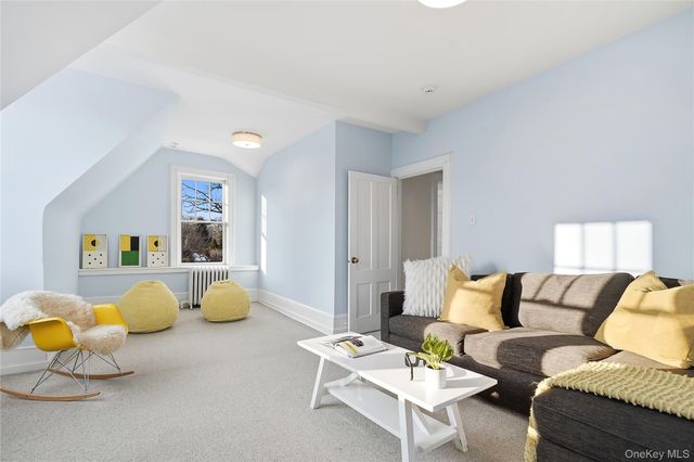 10 Circle Avenue, Larchmont, NY 10538