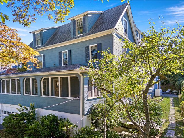 10 Circle Avenue, Larchmont, NY 10538